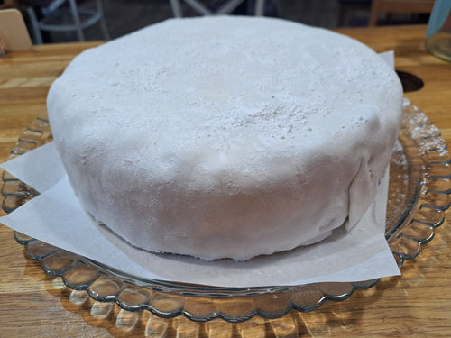 !PREORDER!  Homemade Christmas Cake - 16 portions (will be decorated)
